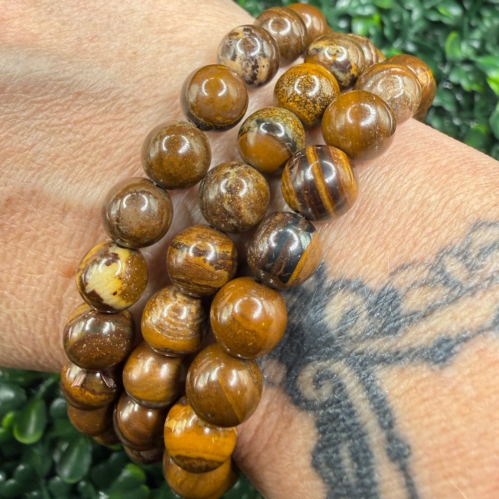 8mm Tiger Iron Beaded Bracelet - Picture 3 of 7
